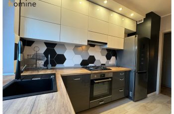 b303f504-1c94-40c8-a35d-57d68e0fd96b-ink